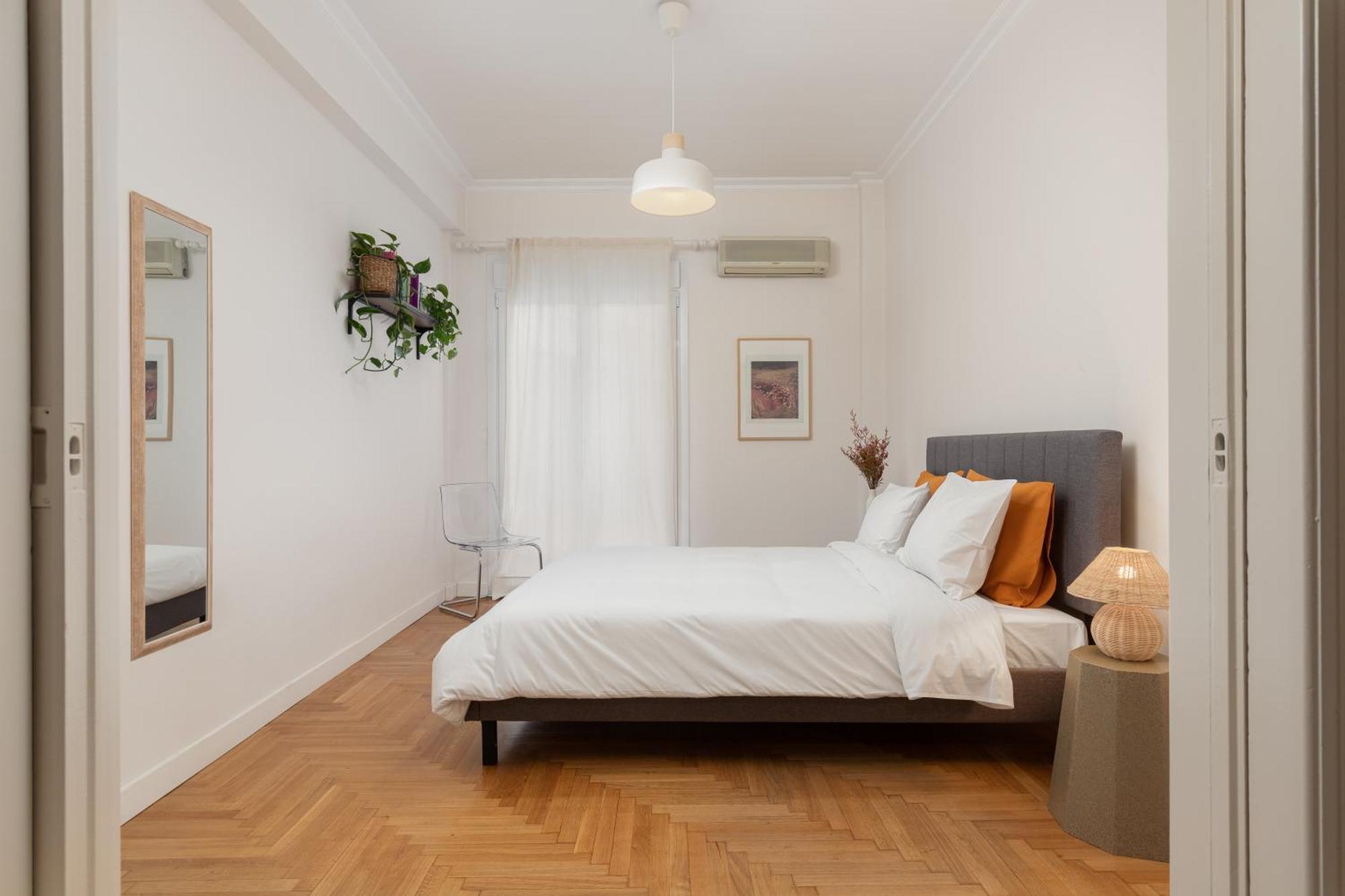 Peaceful Apartment In Neapoli, Exarcheia Athen Eksteriør bilde