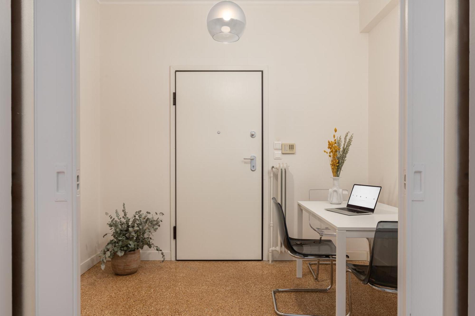 Peaceful Apartment In Neapoli, Exarcheia Athen Eksteriør bilde